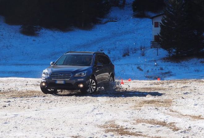 La guida sicura secondo Subaru