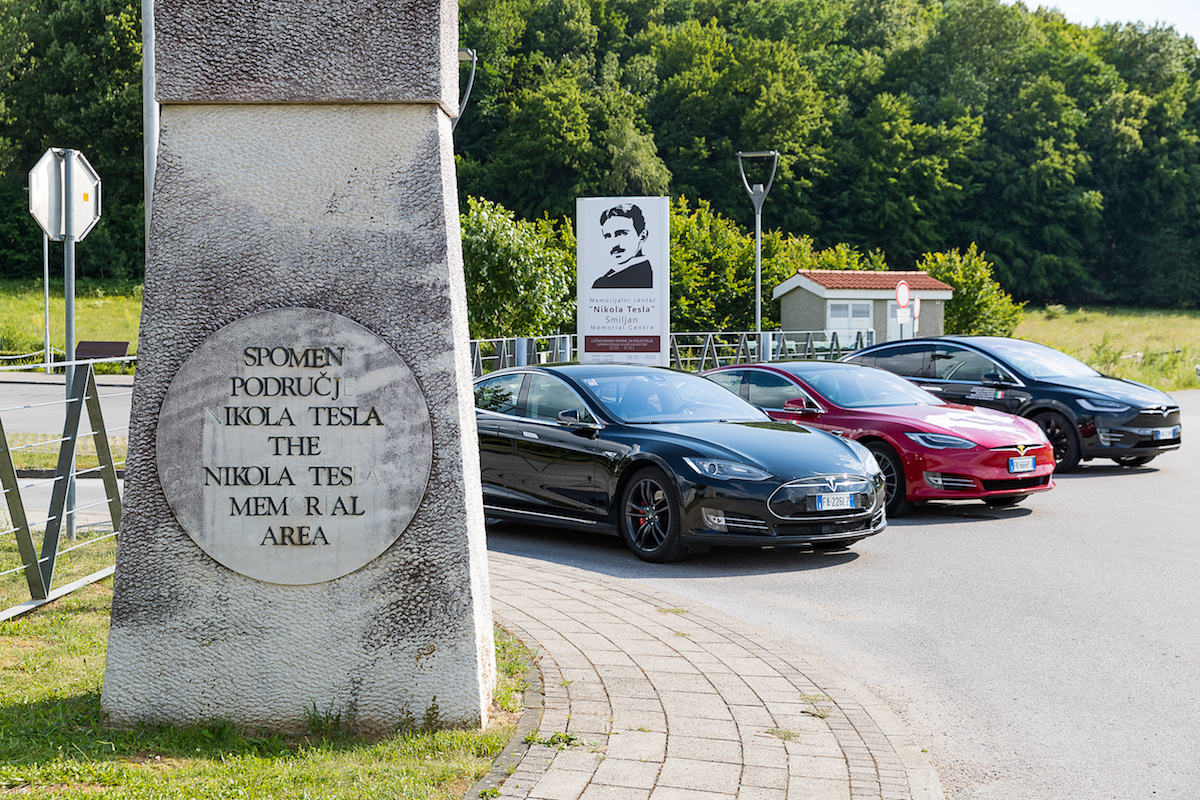 On the traces of Tesla: un viaggio europeo in elettrico per conoscere Nikola Tesla